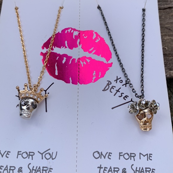NWT Betsey Johnson Dual set of Skull Heads "One for you, One for Me" - Picture 6 of 6